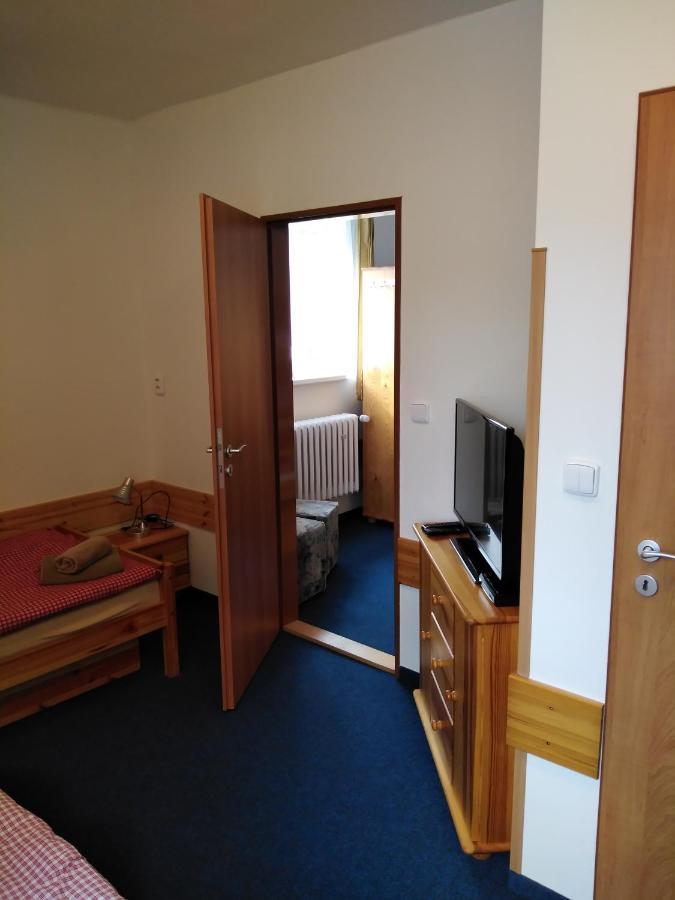 Penzion Iris Krkonoše Horní Maršov Esterno foto